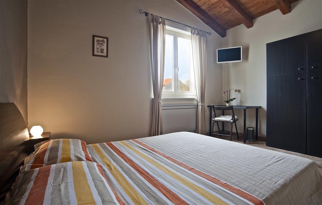 B&B Toca La Louna Vodnjan Kamer foto
